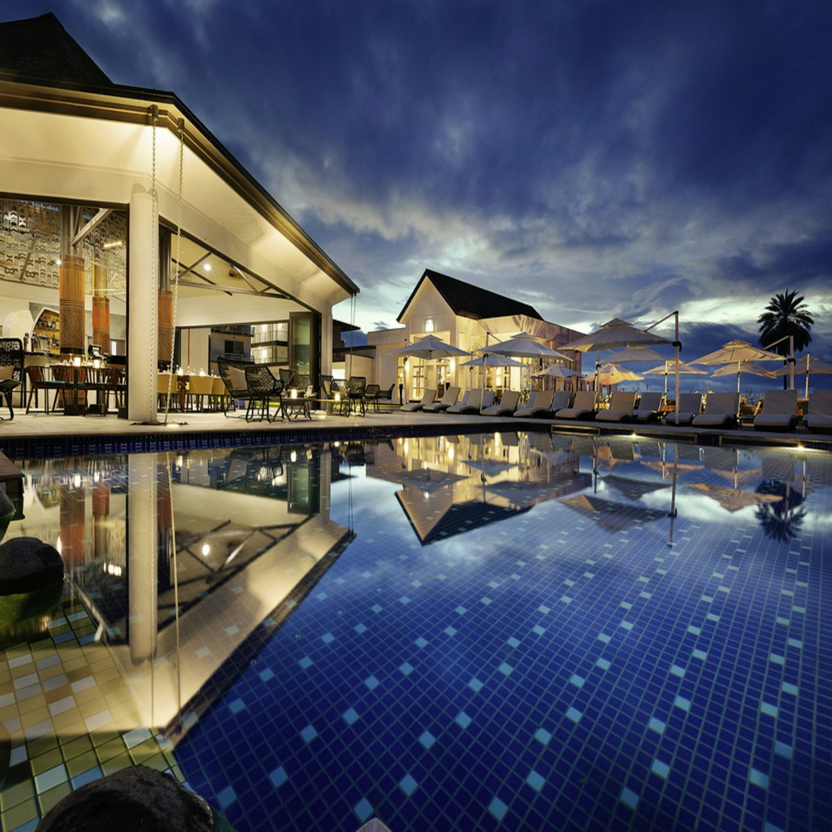 Heated pool